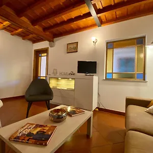 Appartamento Cozy 4th And Top Floor