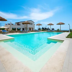 Frühstückspension Carmiano Luxury Bedrooms In In The Province Of Syracuse With And Swimming Pool And Wonderful Seaview Avola