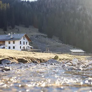  Lodge Rifugio Malga Ra Stua