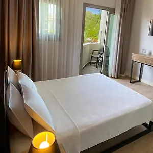 Sahil Butik Çeşme